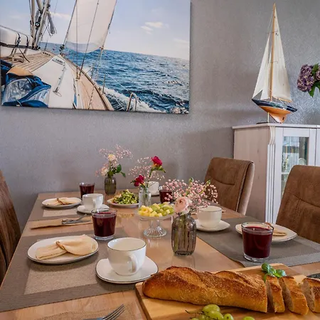 Haus Victoria Penthaus B12 Sonnendach Apartment Sassnitz